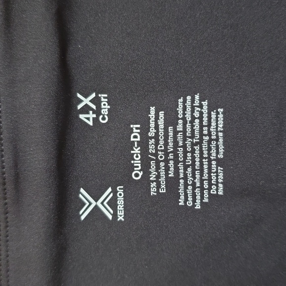 XERSION WOMEN'S BLACK PLUS SIZE HIGH-RISE FITTED ATHLETIC CAPRI PANTS SIZE 4X - Picture 5 of 16